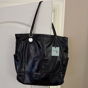 Brand new”HOBO”bag for women. Size-W17”xH16”inc.Color-black,genuine leather.🖤